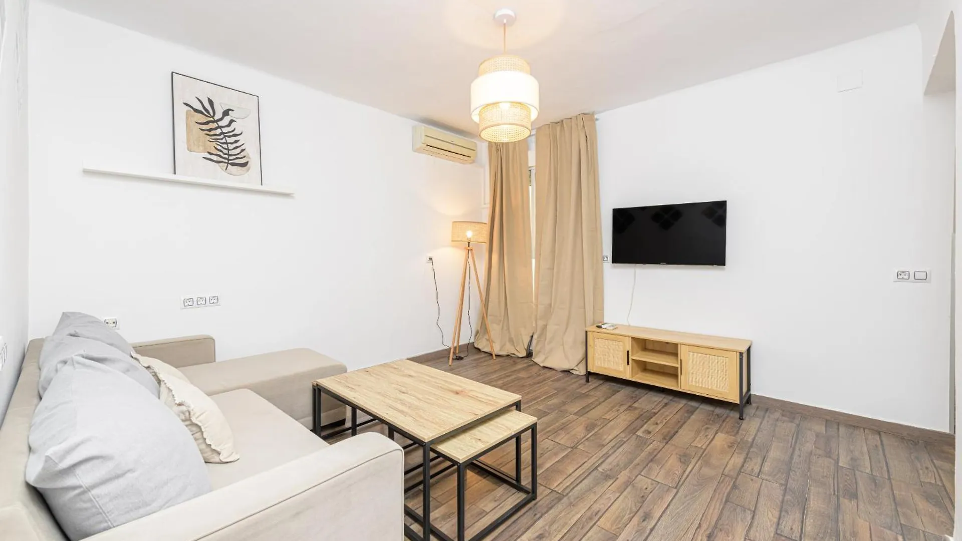 City Center Penthouse & Parking Malaga Apartment