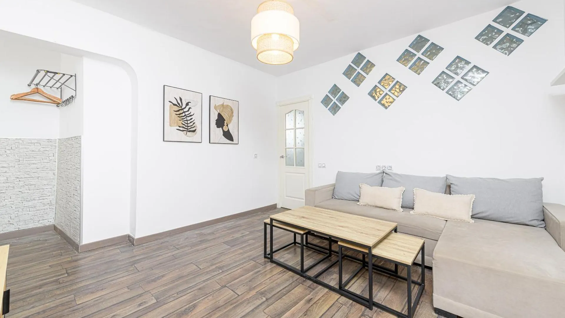 City Center Penthouse & Parking Malaga